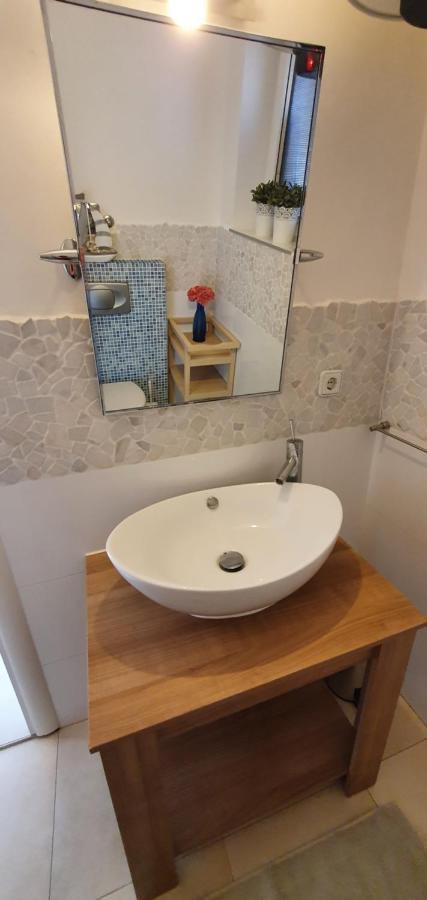 Apartments Ruzic ニヴィーチェ 部屋 写真