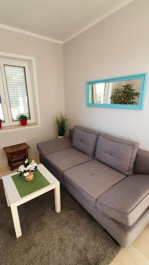 Apartments Ruzic ニヴィーチェ 部屋 写真