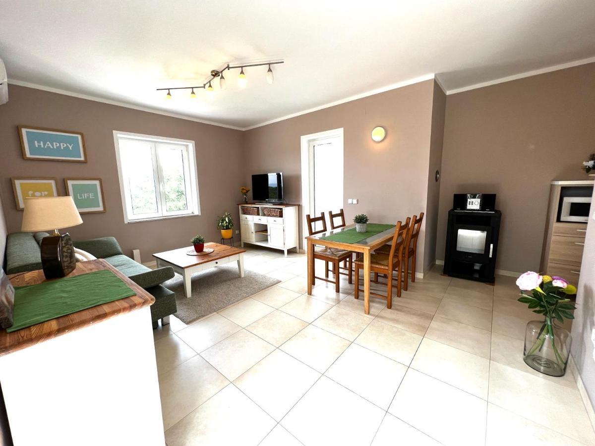 Apartments Ruzic ニヴィーチェ エクステリア 写真